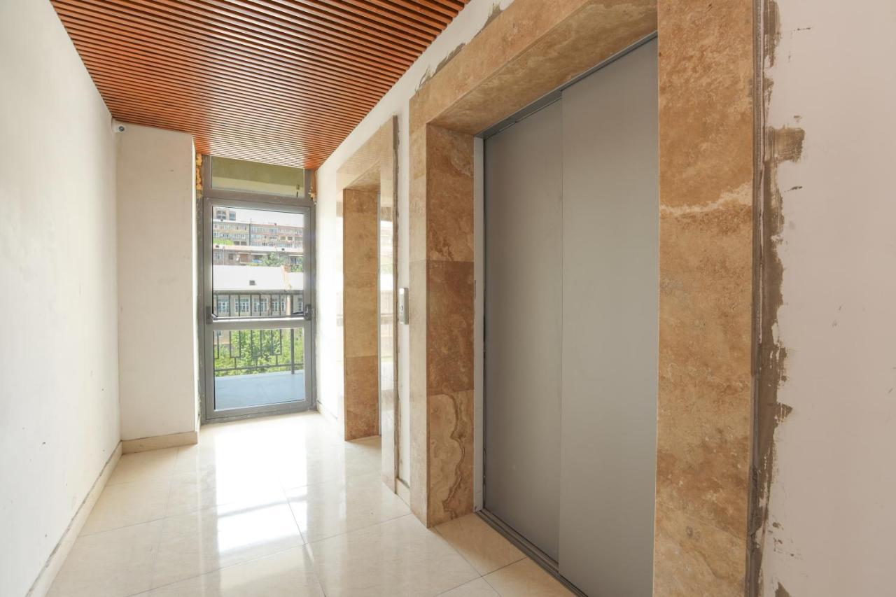 Stay Inn Apartments On Amiryan 26/4 Yerevan Exterior photo